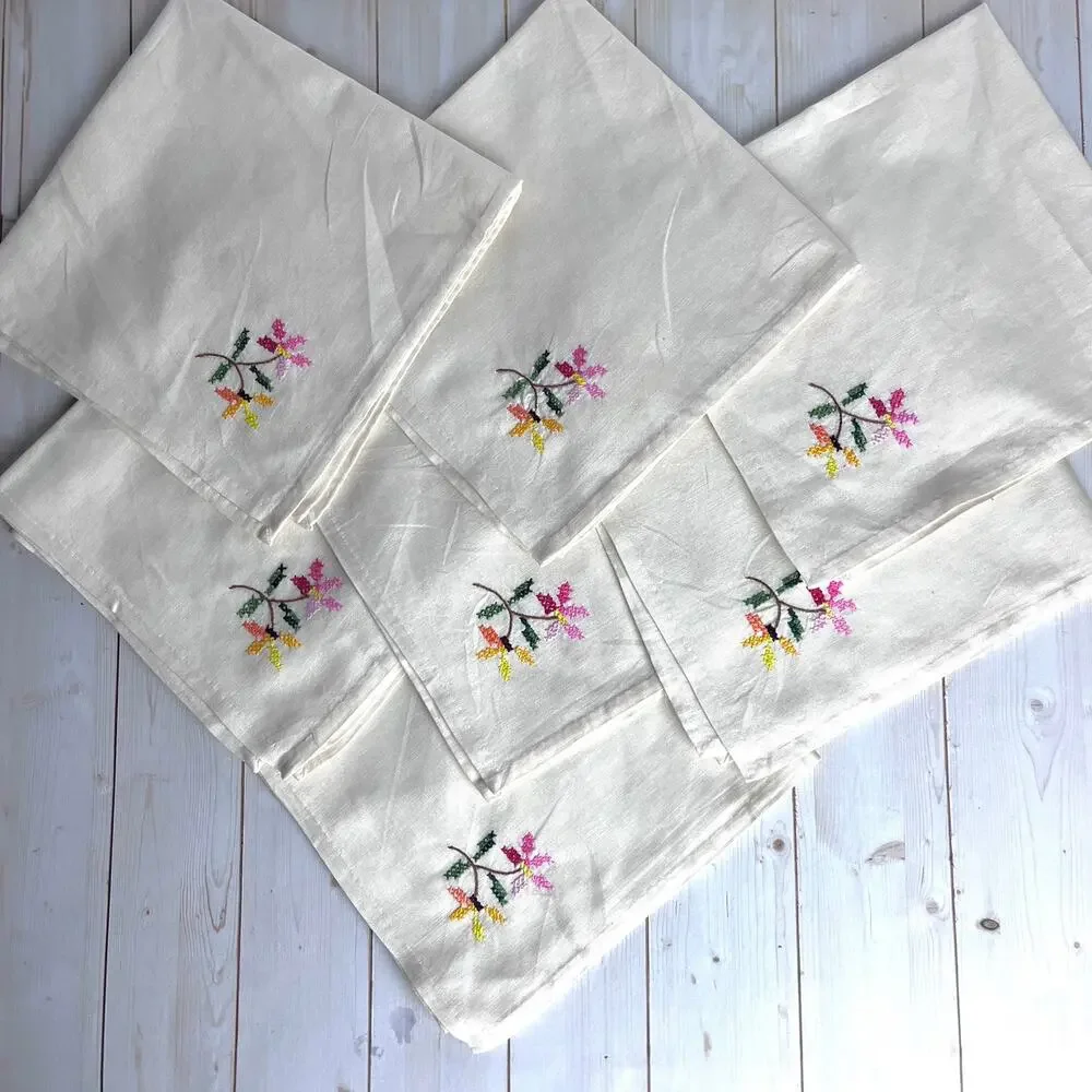 Set of 7 Cloth Napkins Floral Cross Stitched Corner Design Cottage Country